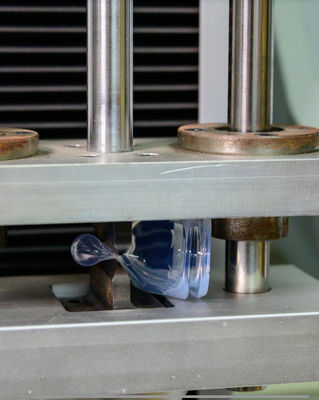 Özel Logo Olumlu Yuvarlak / Düz Bebek Silikon Besleyici